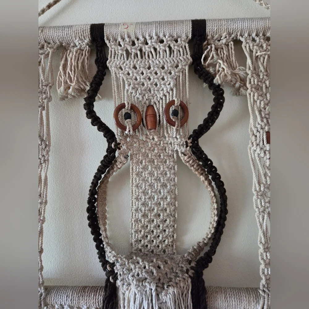 Large BoHo Owl Macrame Jute Bead Wall Hanging Vintage 1970's MCM Folk Art